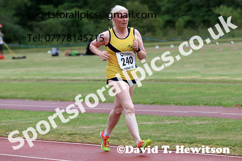 3000 metres, 2025 NEMAA Track and Field, Monkton. Photo: David T. Hewitson/Sports for All Pics